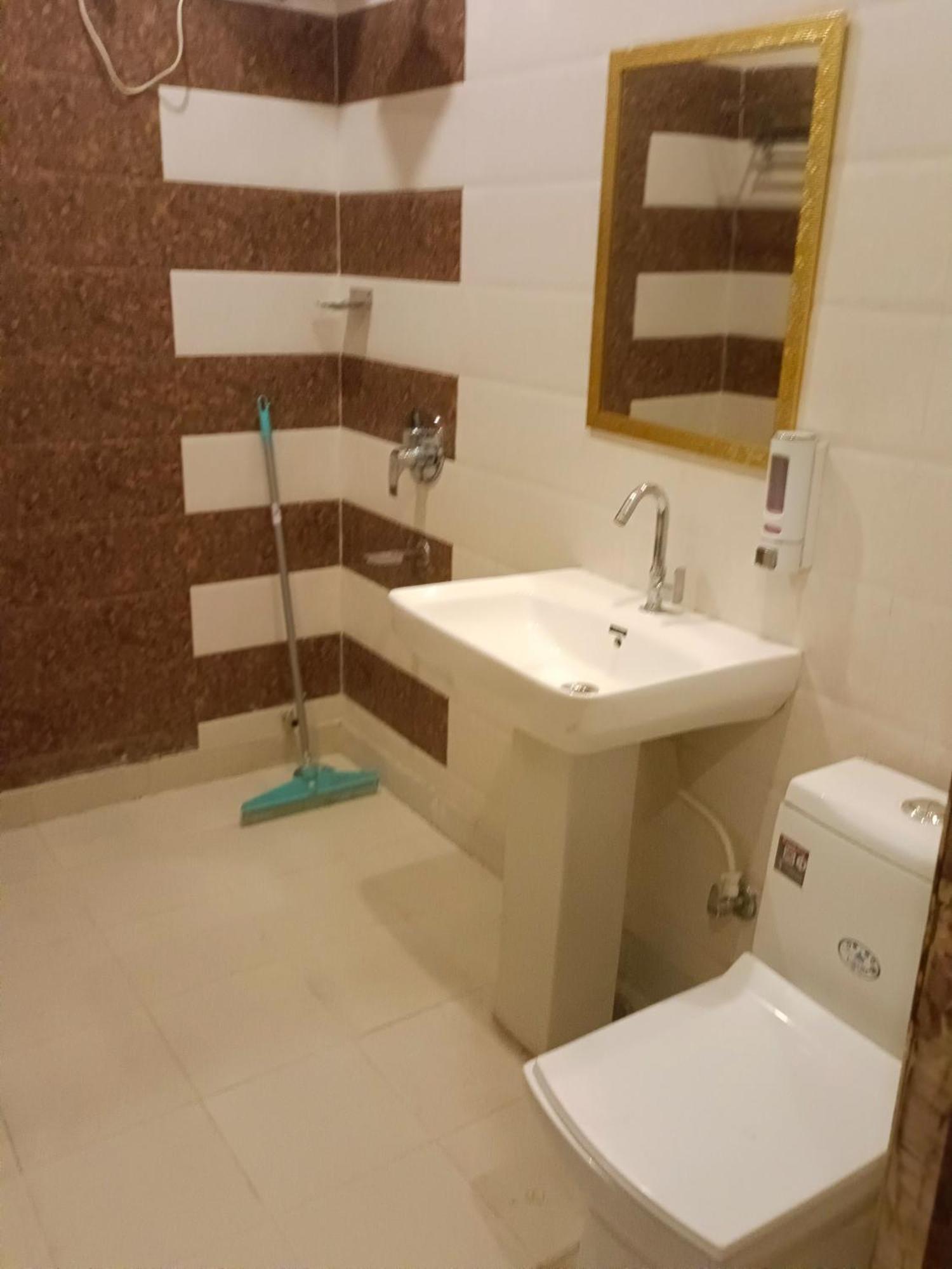 The Aura Grand Hotel & Banquet - A Unit Of Sitara Kollection Hotels Rohtak エクステリア 写真